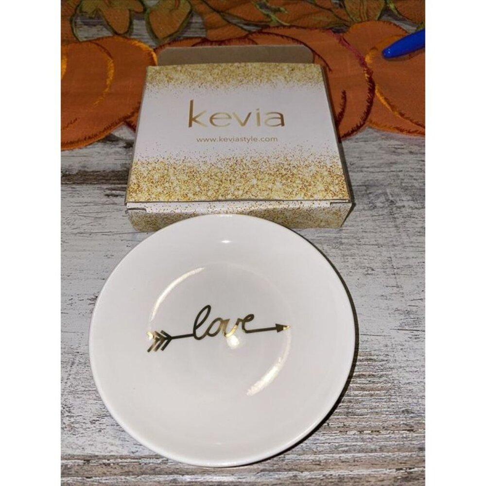 Kevia Style “Love” Jewelry Trinket Dish | Gold Arrow Ring Holder | New in Box